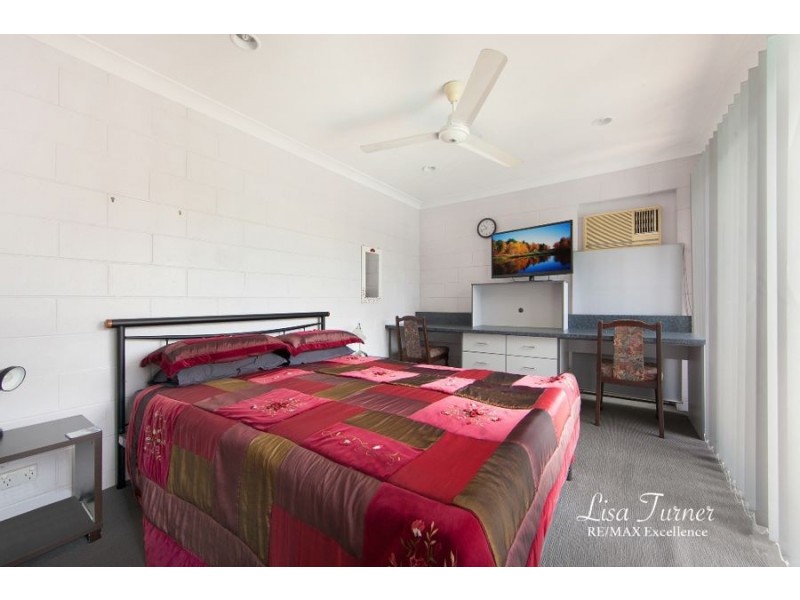 18 Selwyn Street, Cranbrook QLD 4814