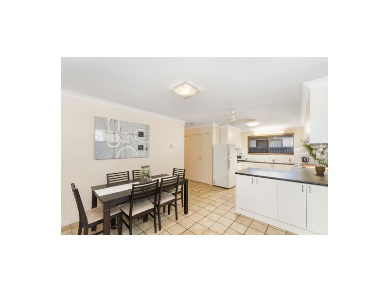 18 Violet Crescent, Rasmussen QLD 4815