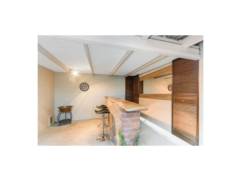 18 Violet Crescent, Rasmussen QLD 4815