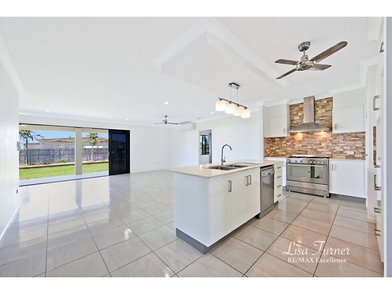 19 Marblewood Circuit, Mount Low QLD 4818