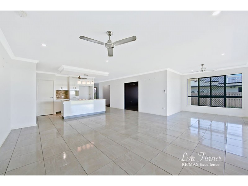 19 Marblewood Circuit, Mount Low QLD 4818