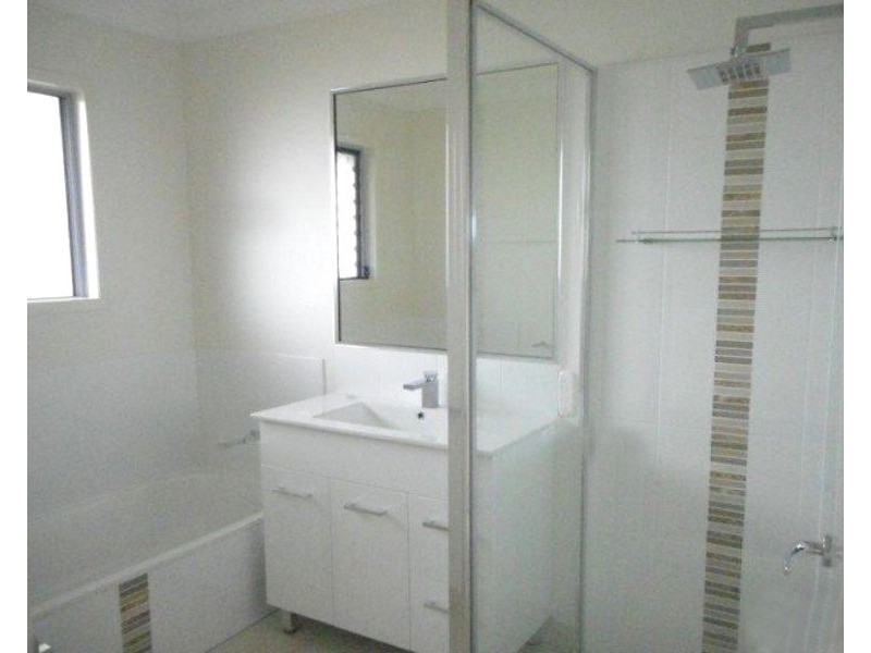 10 Filmoy Place, Bushland Beach QLD 4818