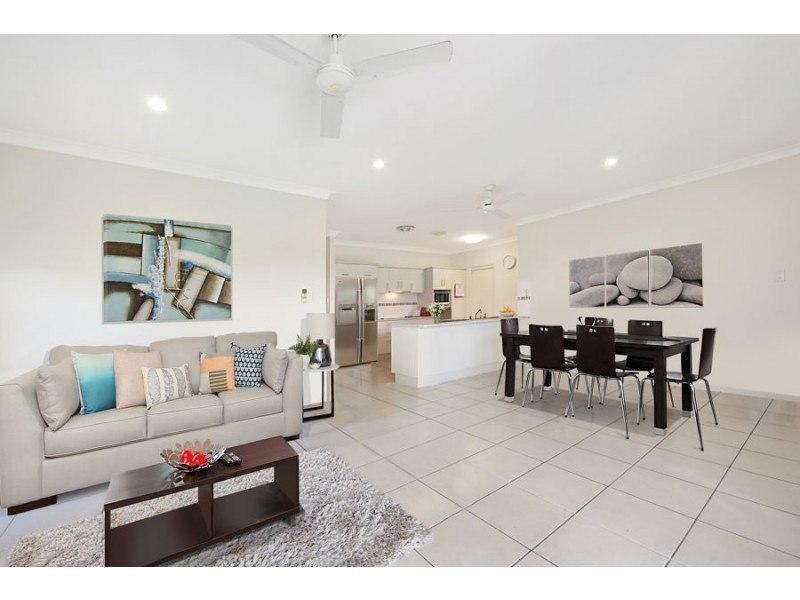 5 Ningaloo Crescent, Burdell QLD 4818