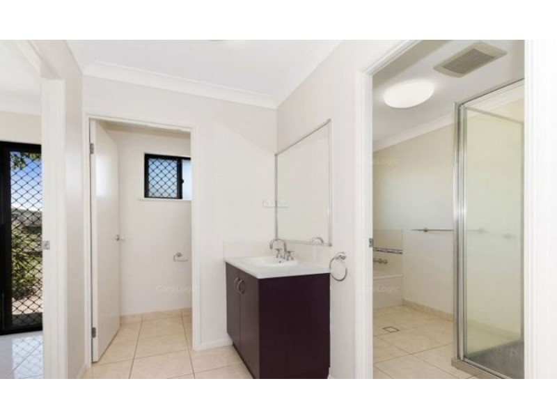 150 Daintree Drive, Bushland Beach QLD 4818