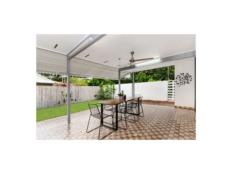 297 Charles Street, Heatley QLD 4814