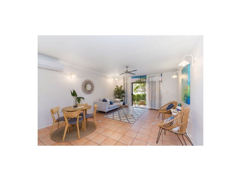 1/14 Rowland Street, North Ward QLD 4810