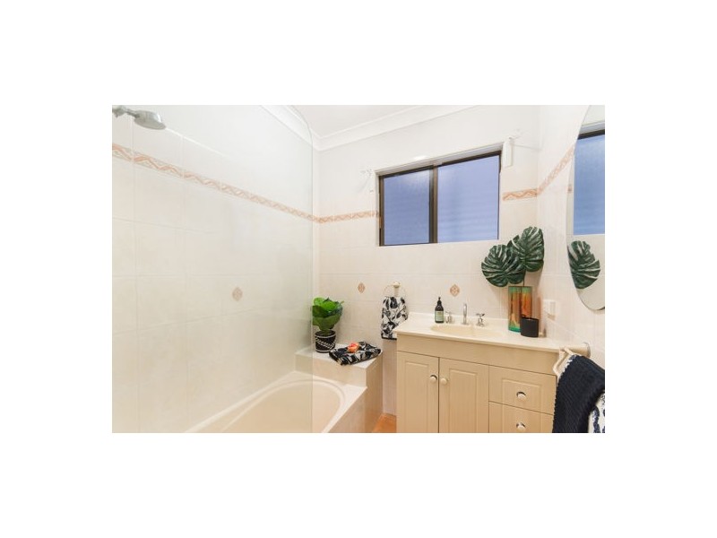 1/14 Rowland Street, North Ward QLD 4810