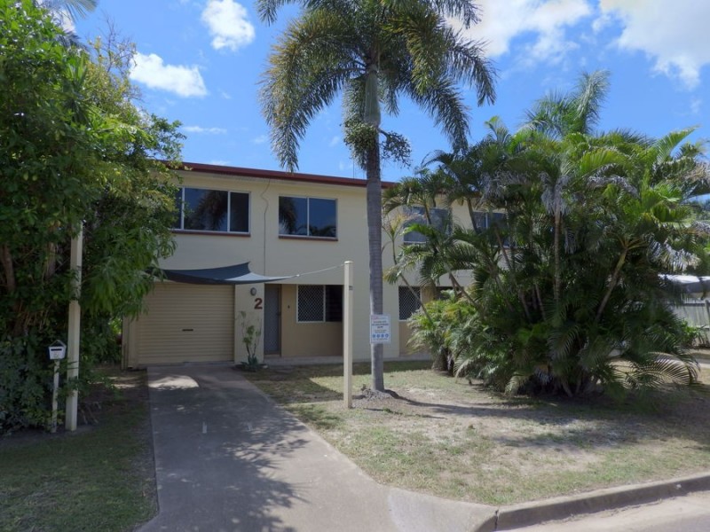 2/31 Roberts Street, Hermit Park QLD 4812