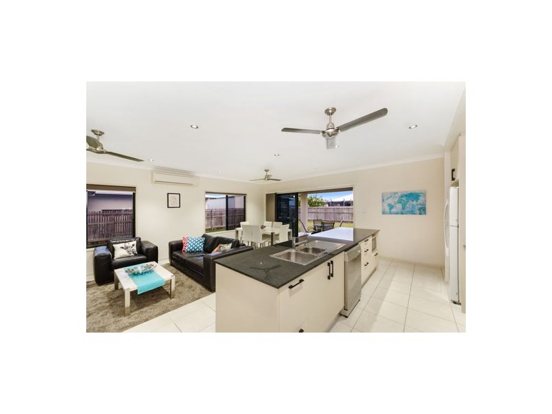 3 Coowarra Court, Mount Low QLD 4818