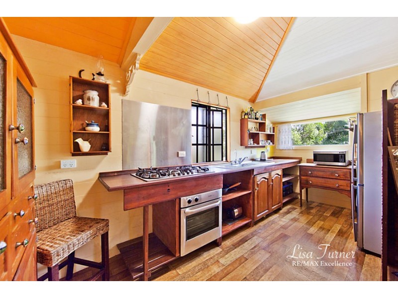 40 Twelfth Avenue, Railway Estate QLD 4810