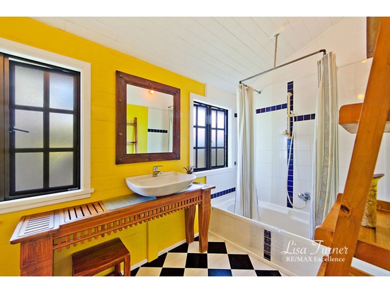 40 Twelfth Avenue, Railway Estate QLD 4810