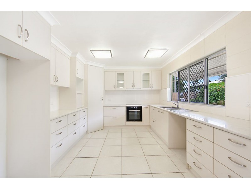 37 Tamarind Street, Kirwan QLD 4817