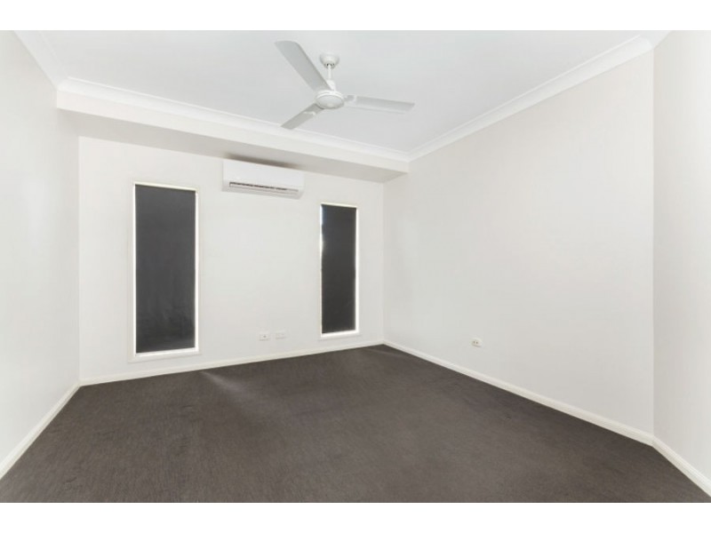 1 Yanooa Court, Bushland Beach QLD 4818