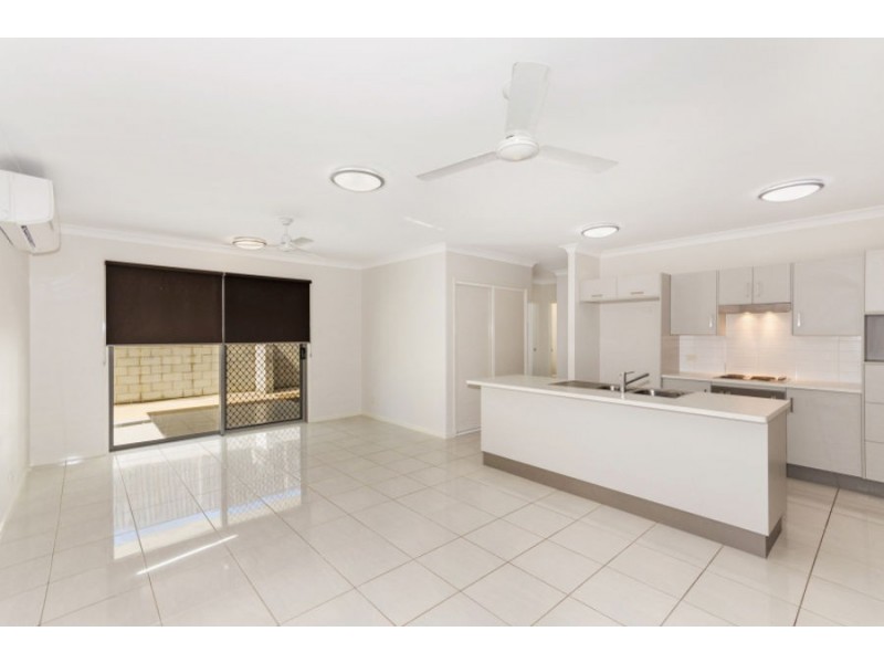 1 Yanooa Court, Bushland Beach QLD 4818