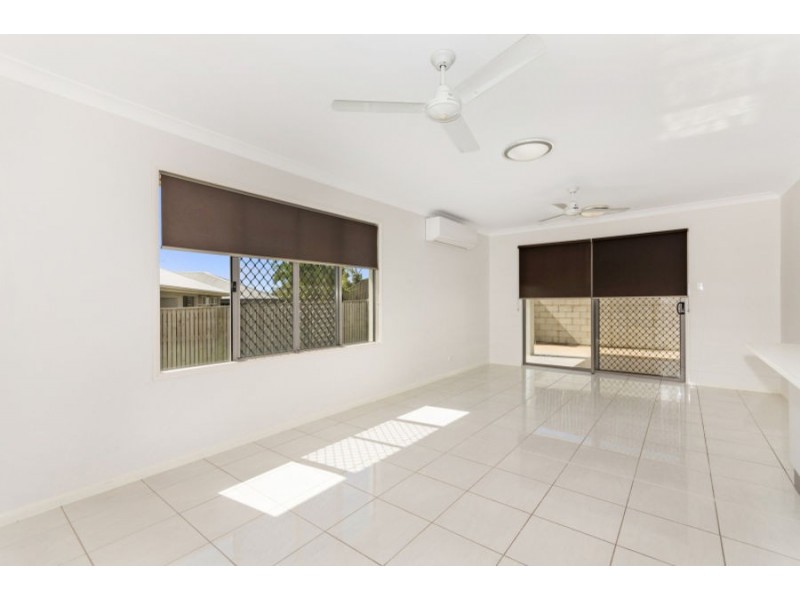 1 Yanooa Court, Bushland Beach QLD 4818