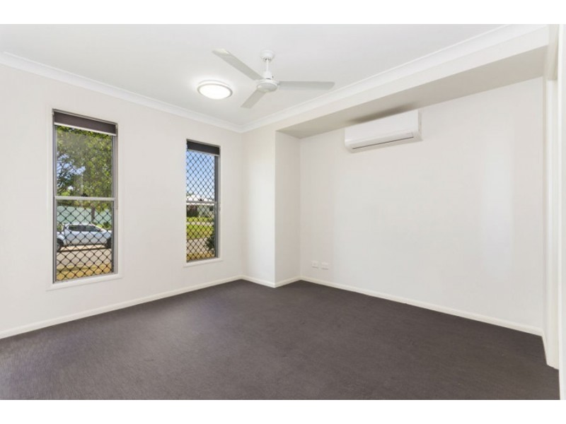 1 Yanooa Court, Bushland Beach QLD 4818