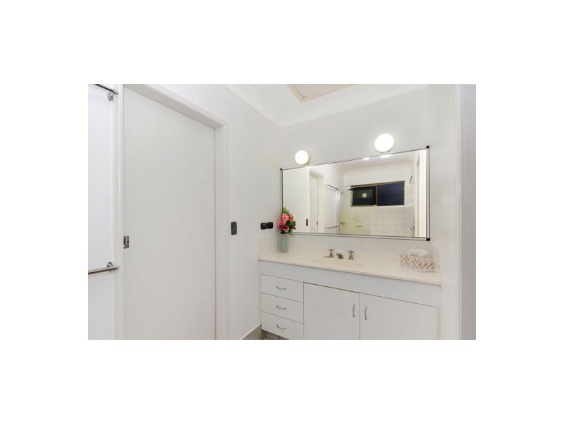 13 Arabian Place, Black River QLD 4818