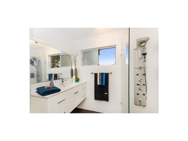 27 Bultarra Crescent, Kirwan QLD 4817