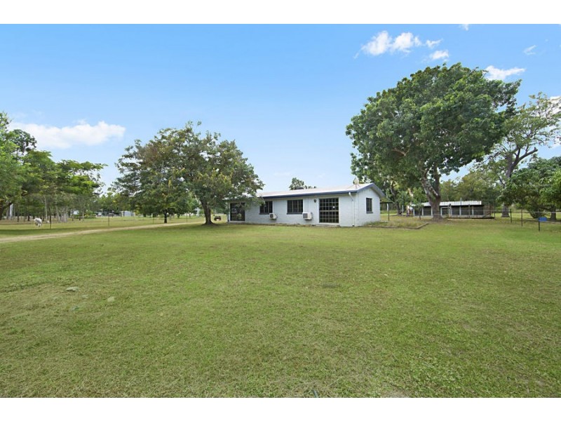9 Lodestone Drive, Bluewater QLD 4818