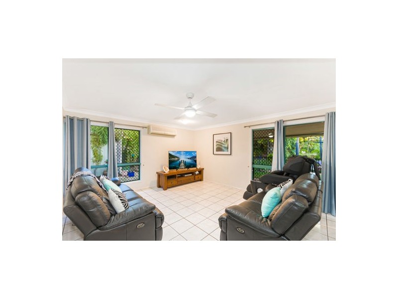 13 Duroy Street, Mount Low QLD 4818