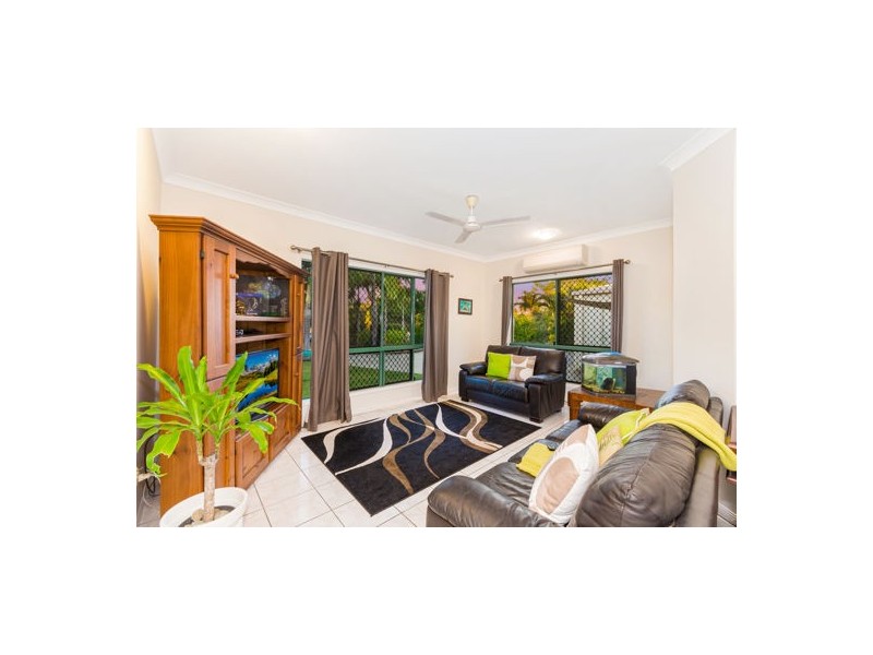 13 Duroy Street, Mount Low QLD 4818