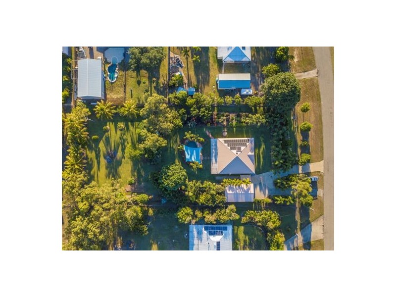 13 Duroy Street, Mount Low QLD 4818