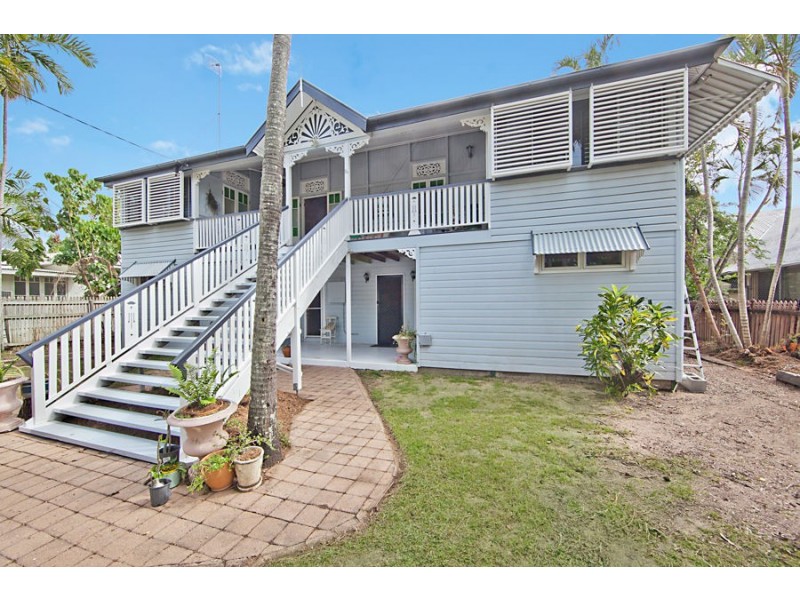 16 Nelson Street, South Townsville QLD 4810