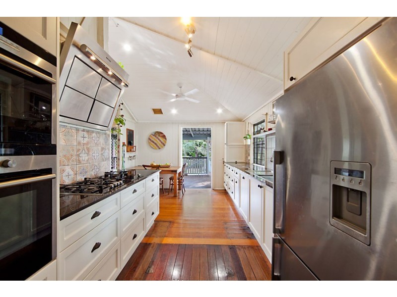 16 Nelson Street, South Townsville QLD 4810