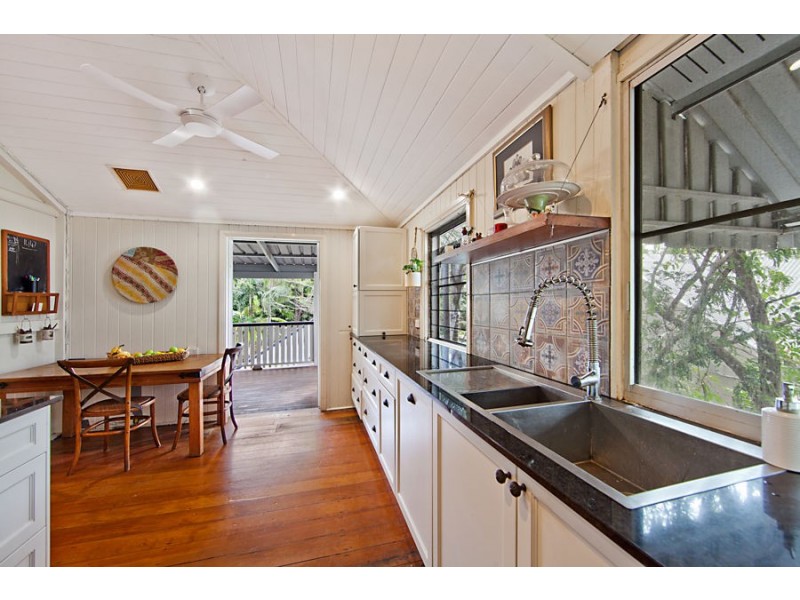 16 Nelson Street, South Townsville QLD 4810