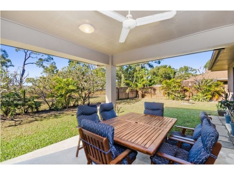20 Ugarte Street, Bushland Beach QLD 4818