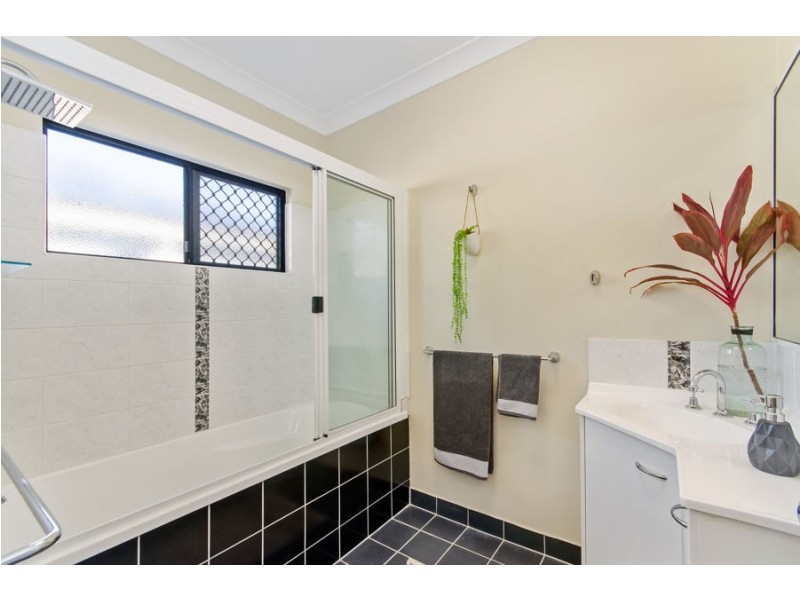 3 Heliconia Court, Mount Louisa QLD 4814