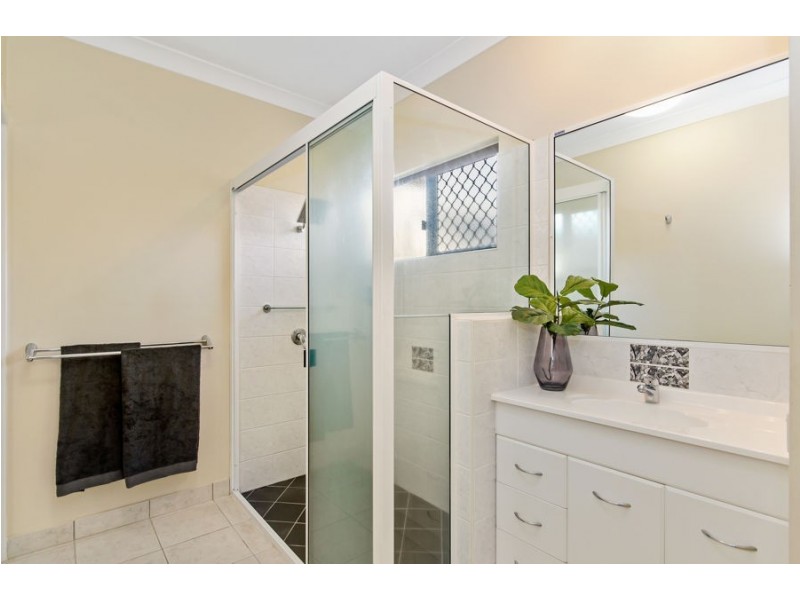 3 Heliconia Court, Mount Louisa QLD 4814