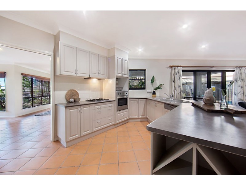 7 Woodbine Drive, Annandale QLD 4814