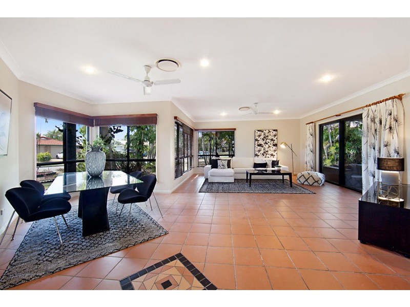 7 Woodbine Drive, Annandale QLD 4814