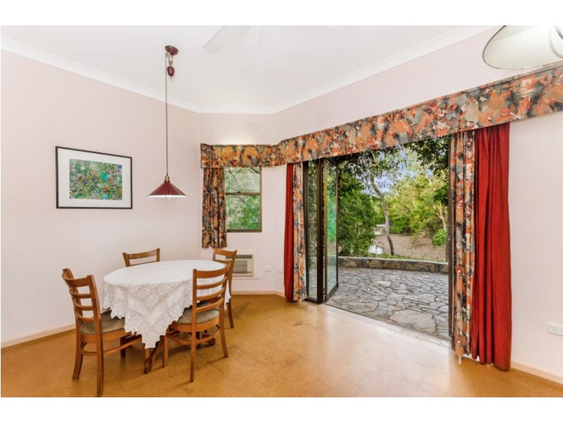 10 Benalla Road, Oak Valley QLD 4811