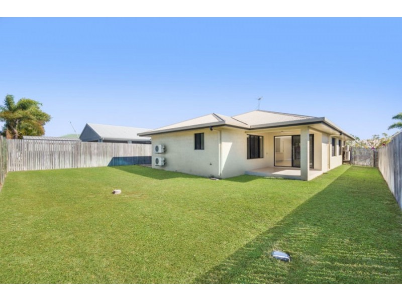 13 Chloe Court, Mount Louisa QLD 4814