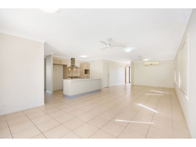 13 Chloe Court, Mount Louisa QLD 4814