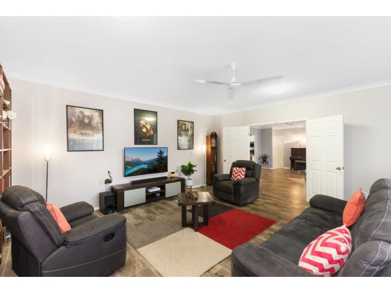 13 Tennessee Way, Kelso QLD 4815