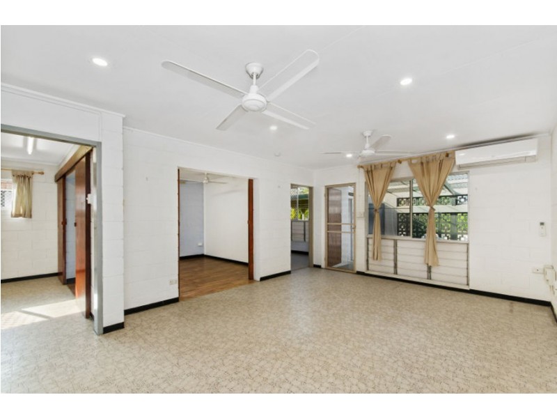 19 Wattle Street, Kirwan QLD 4817