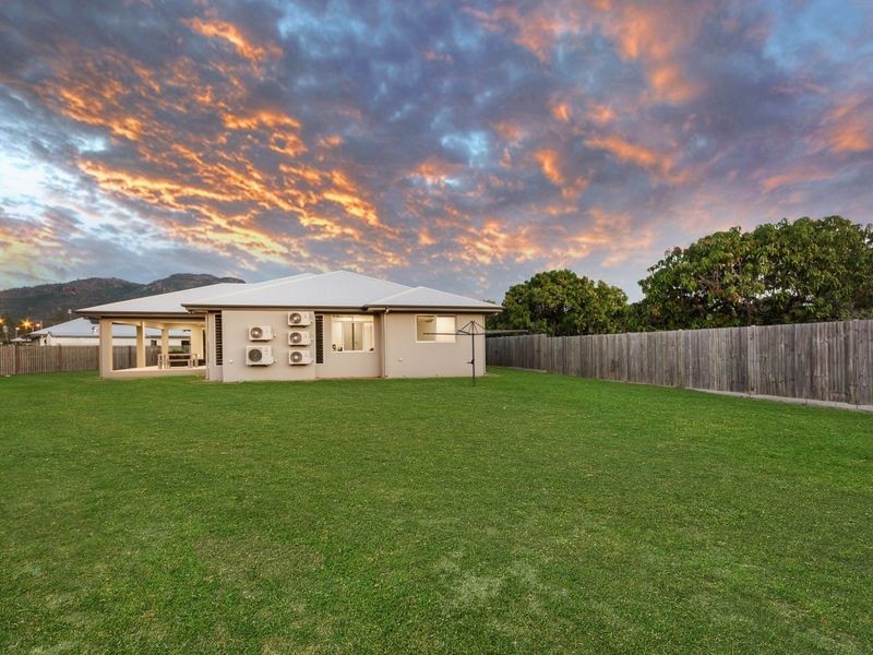 12 Fellowship Place, Rasmussen QLD 4815