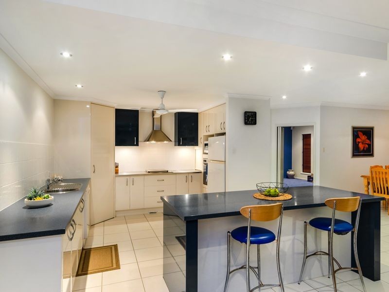 27 Riviera Circuit, Kirwan QLD 4817