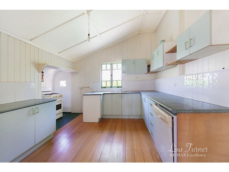 85 Robertson Street, Railway Estate QLD 4810