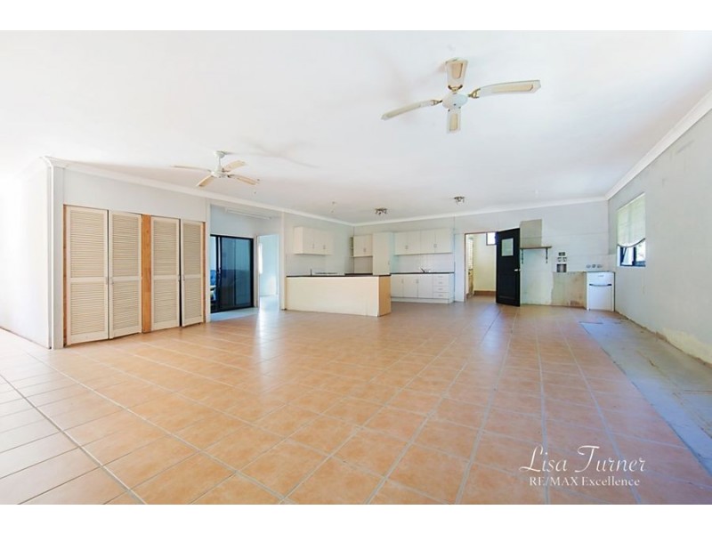 85 Robertson Street, Railway Estate QLD 4810
