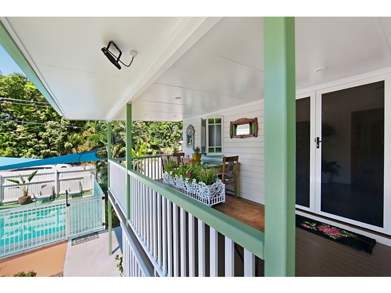 15 Surrey Street, Hyde Park QLD 4812