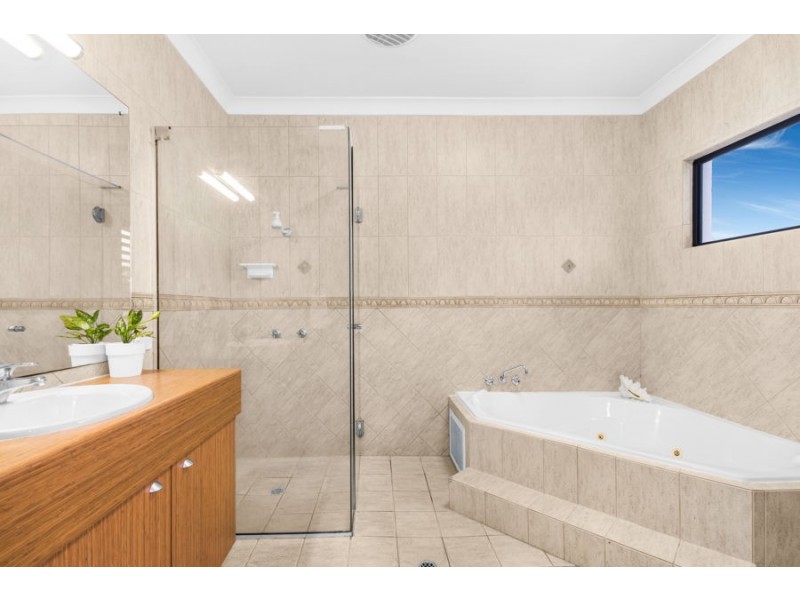 52 Regatta Crescent, Douglas QLD 4814