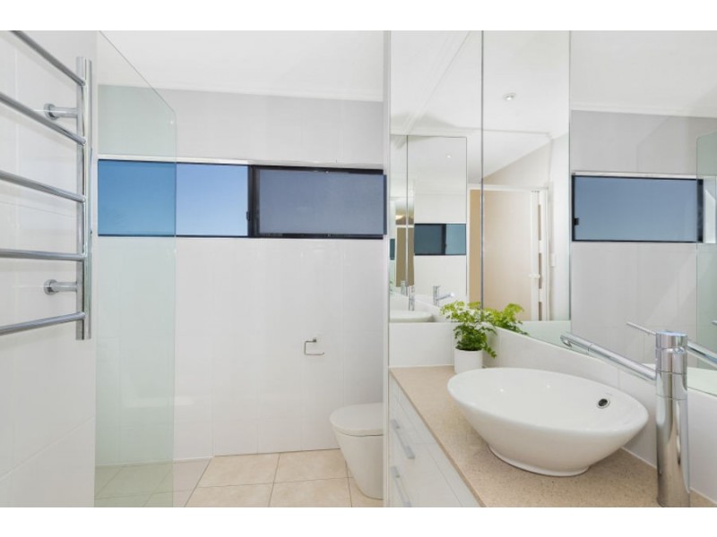 102 Goicoechea Drive, Bushland Beach QLD 4818