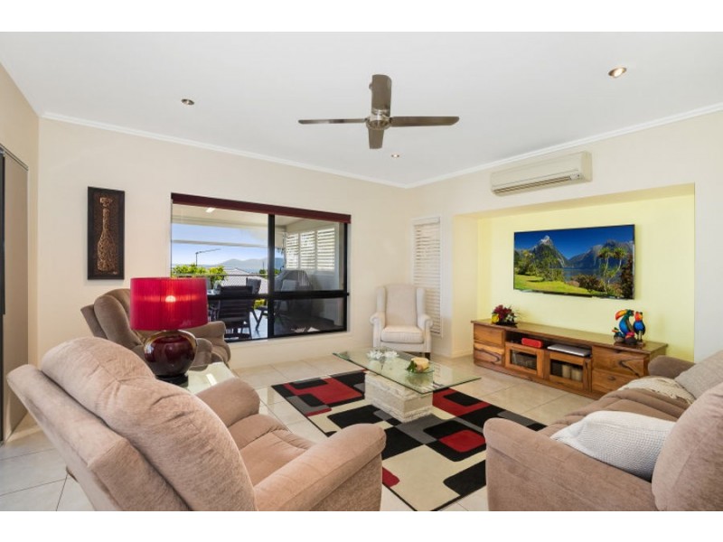 102 Goicoechea Drive, Bushland Beach QLD 4818