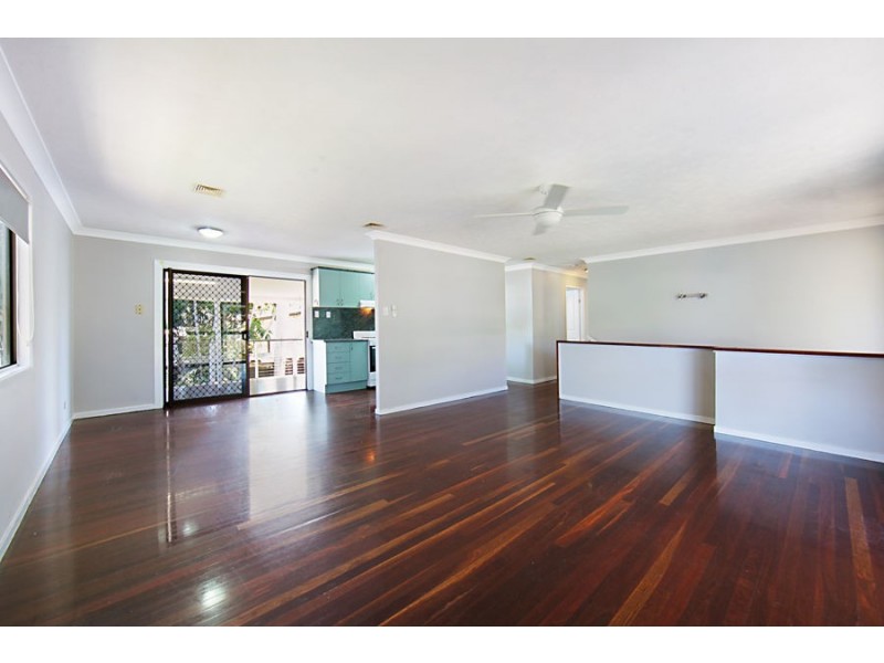 6 Cay Street, Saunders Beach QLD 4818