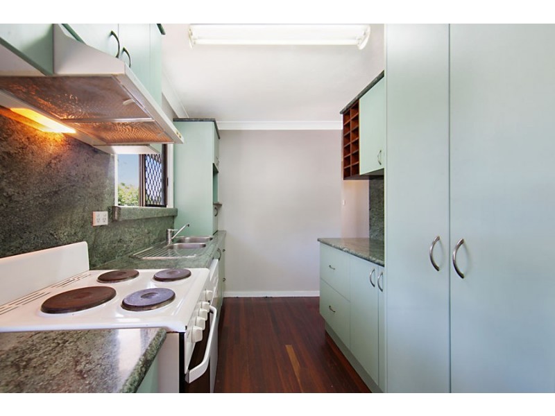 6 Cay Street, Saunders Beach QLD 4818