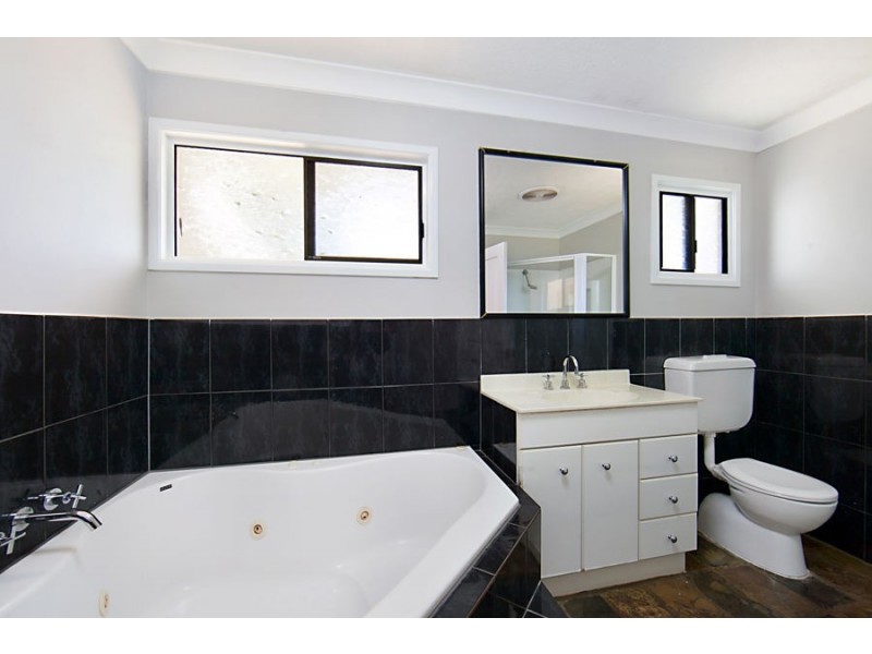 6 Cay Street, Saunders Beach QLD 4818